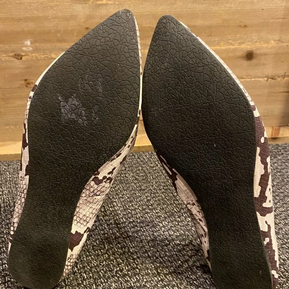 ✅Madden Girl Snake Print Pointed Toe Flats